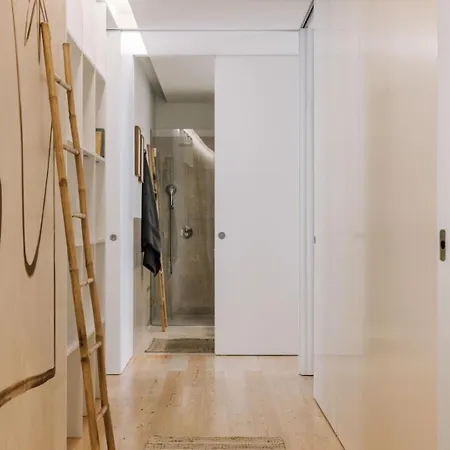Lomami - 3 Bedrooms In Avenidas Novas 리스본